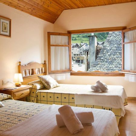 Hostal Aiguamog Salardu Luaran gambar