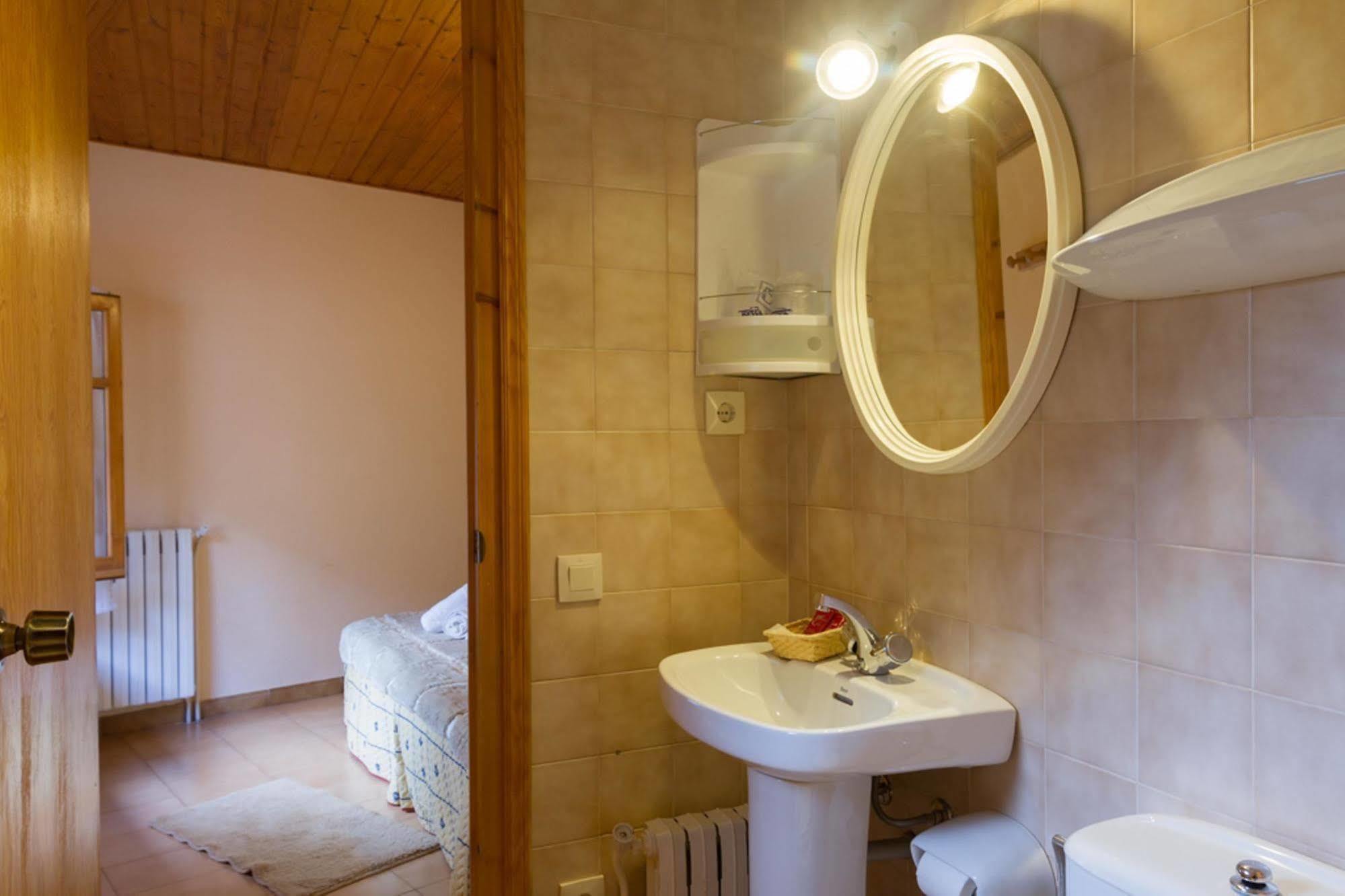 Hostal Aiguamog Salardu Luaran gambar